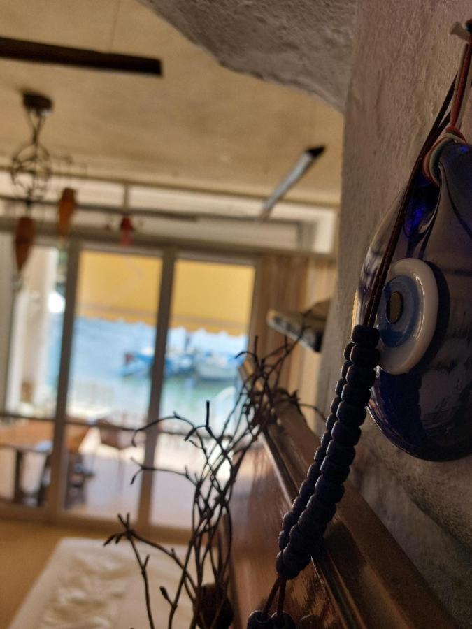 Komissa΄S Beach House Agia Pelagia  Esterno foto