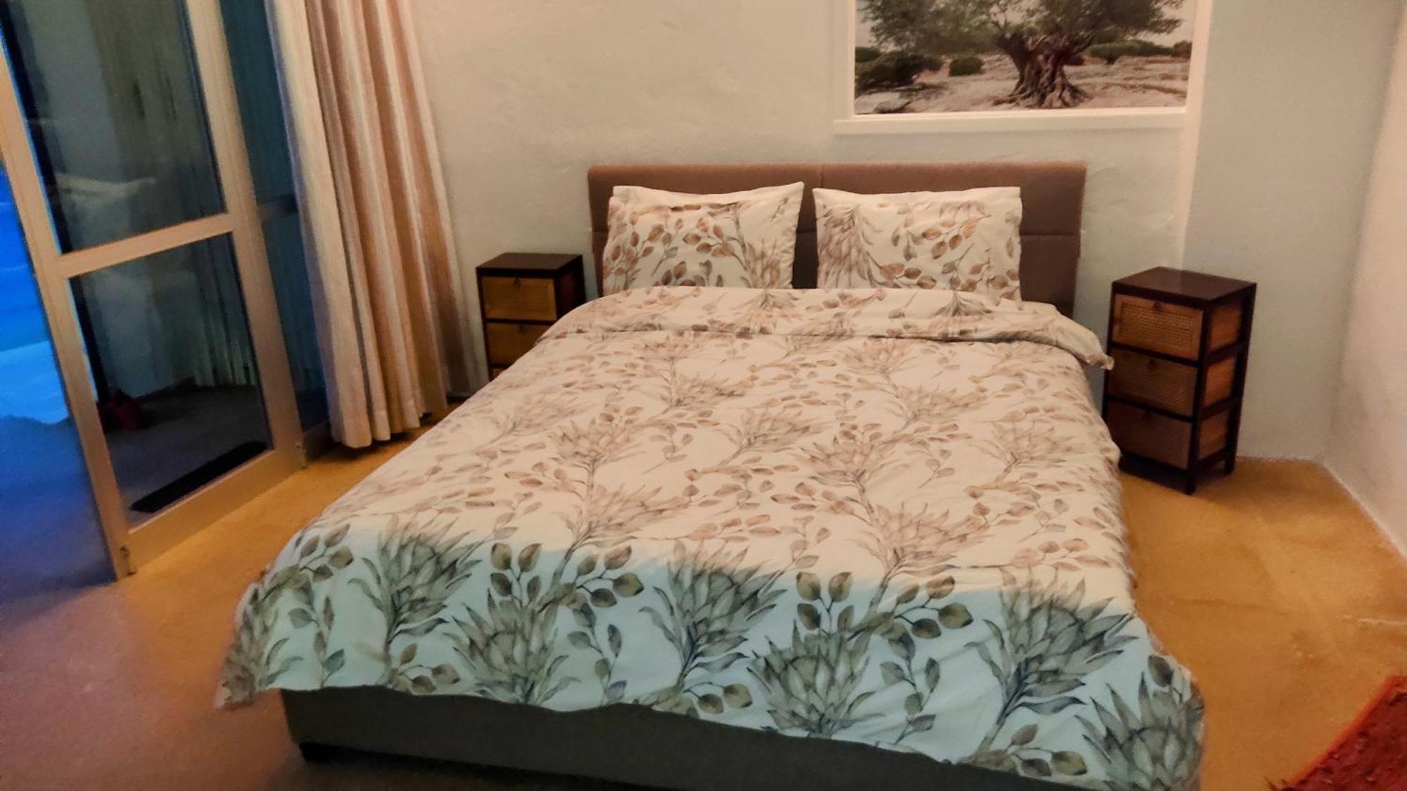 Komissa΄S Beach House Agia Pelagia  Esterno foto