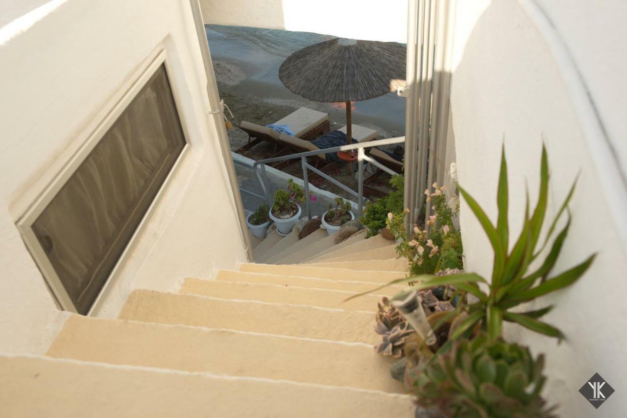 Komissa΄S Beach House Agia Pelagia  Esterno foto